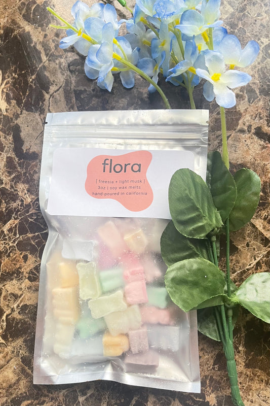 Flora Gummy Bear Soy Wax Melts | Includes Complimentary Charm